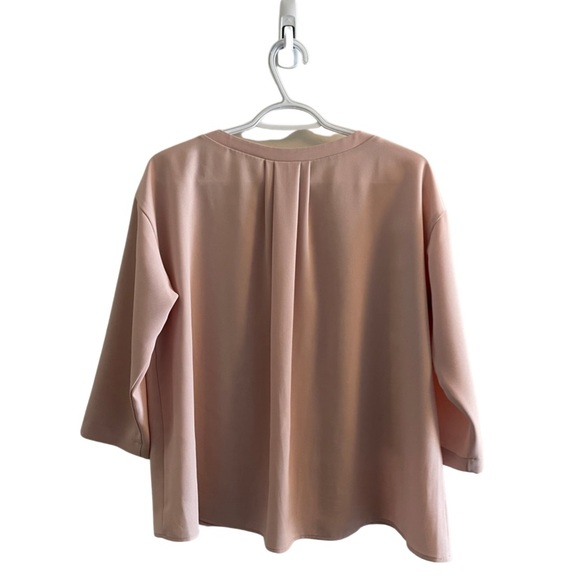 Uniqlo pink blouse - Picture 2 of 5